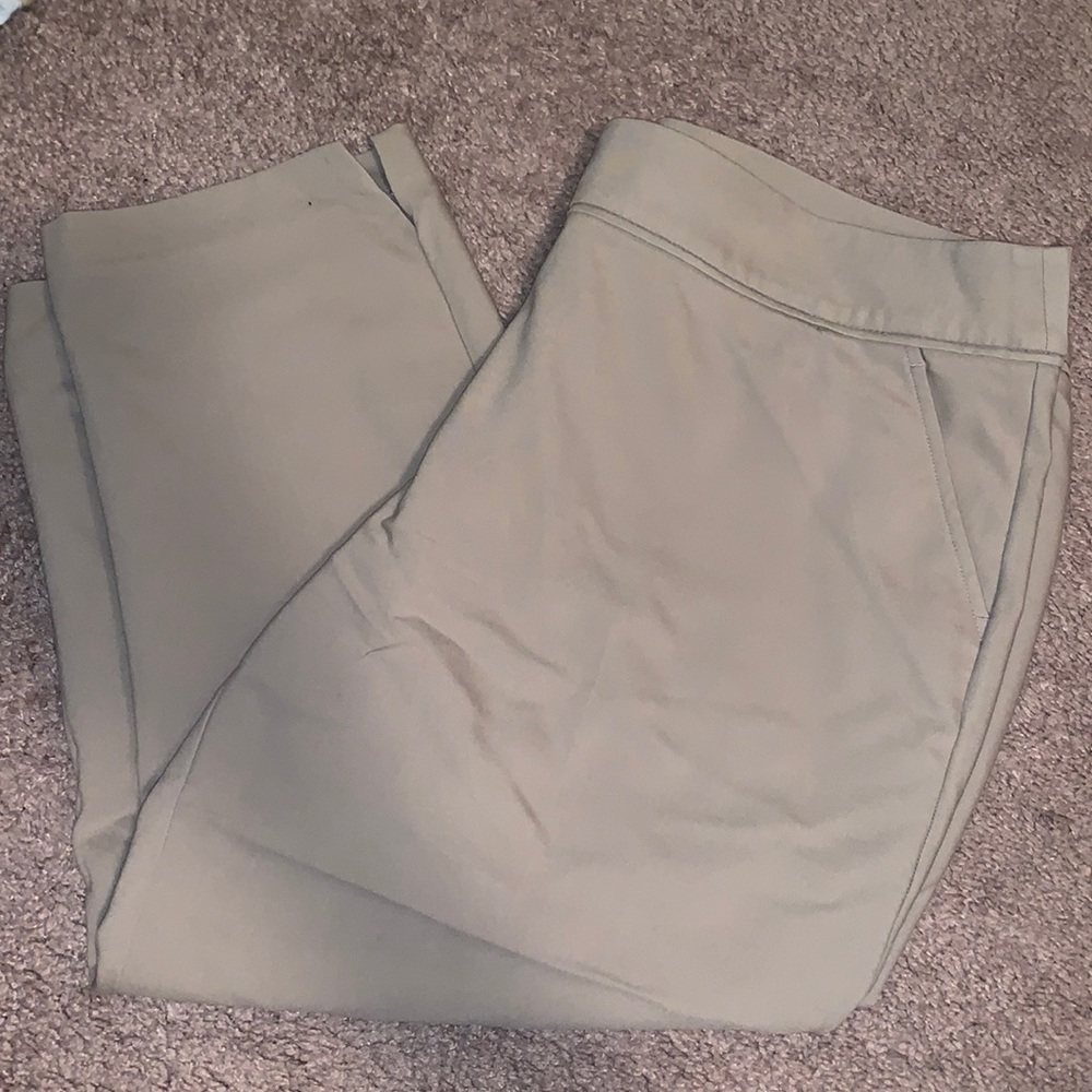 Apt 9 Khaki Capris